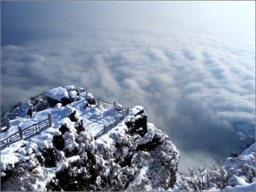 emeishan-sea-of-clouds